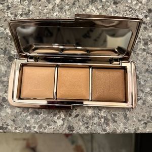 HOURGlASS Ambient Lighting Palette Volume II